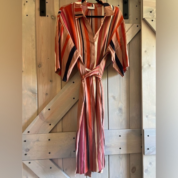Dress Forum Dresses & Skirts - Dress Forum Stripe Tie Waist Midi Dress